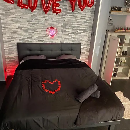 Loveroom&spa Dreamroom Apartment *